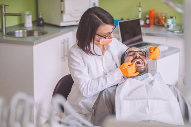 Best Dentist for Tooth Abscess  in St Georges, DE